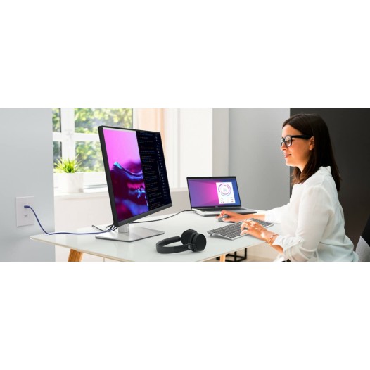Dell P Series 27 4K P2723QE USB-C Hub Monitor Dell P Series 27 4K P2723QE USB-C Hub Monitor