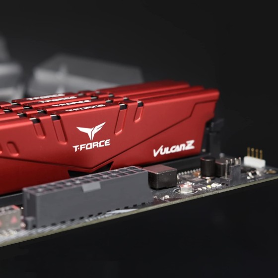 TEAMGROUP T-Force Vulcan Z  DDR4 16GB 3600MHz RAM UDIMM Red