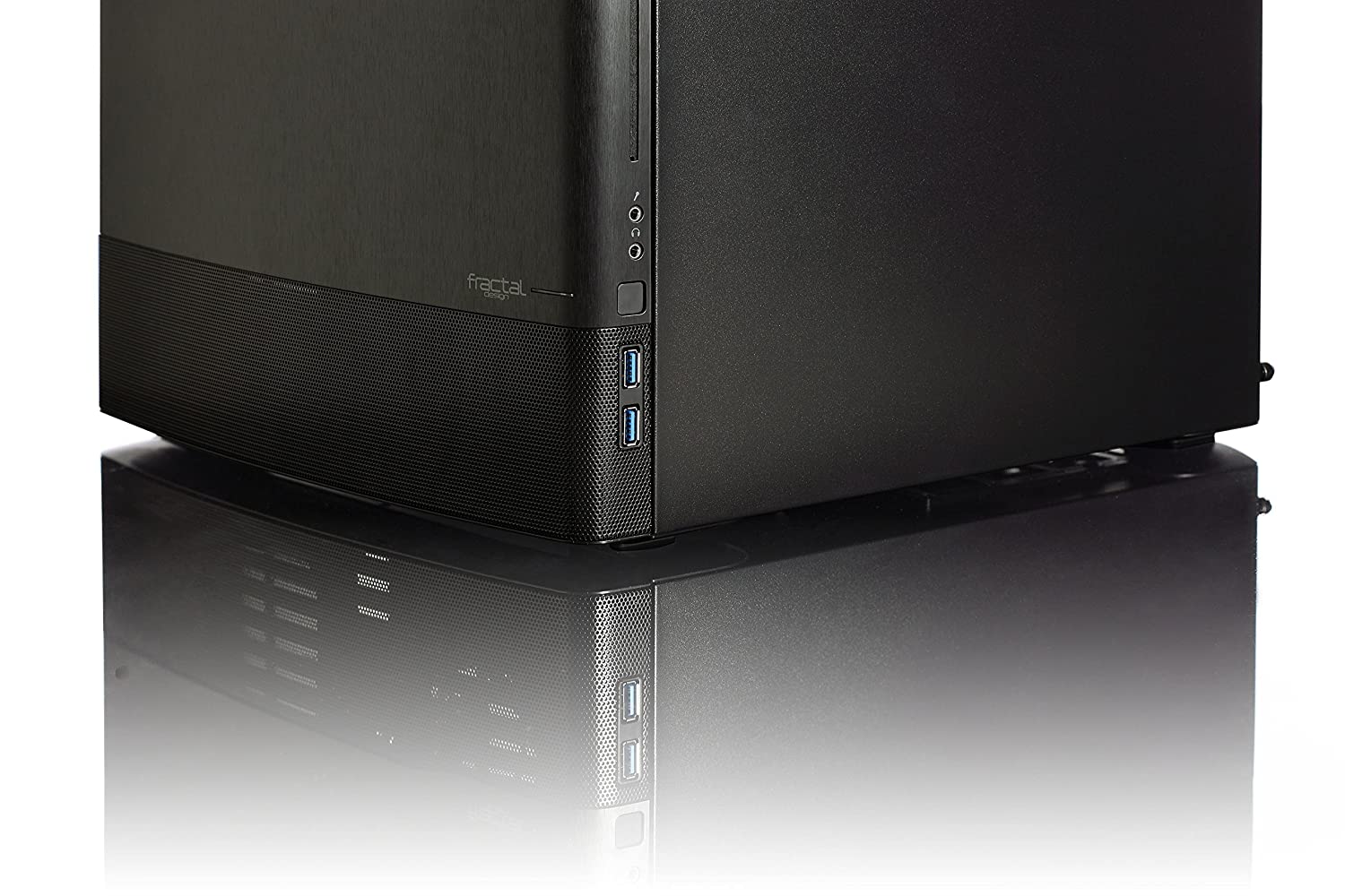 Fractal Design Node 804 Window Cabinet - image 2