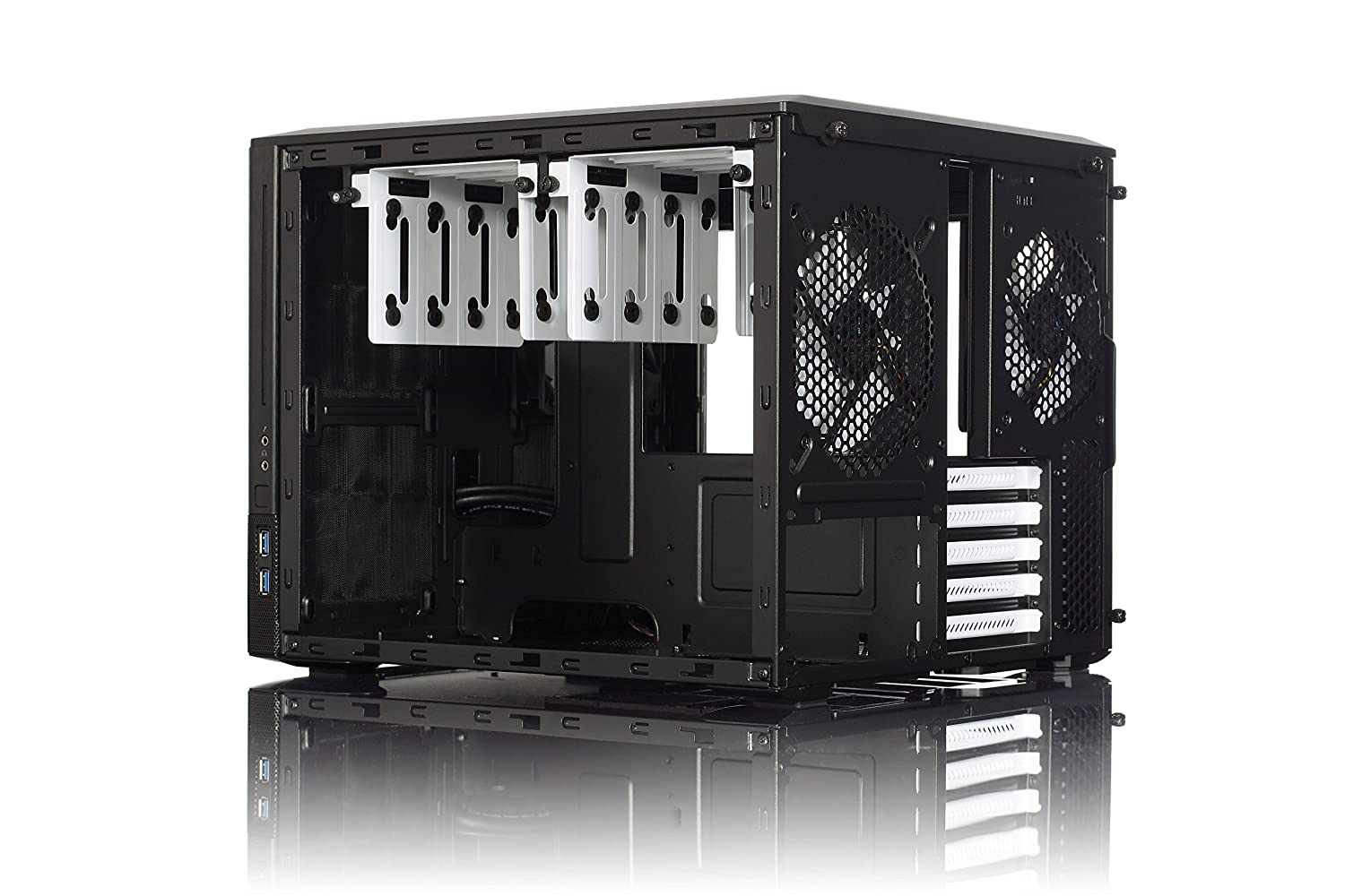 Fractal Design Node 804 Window Cabinet - image 4