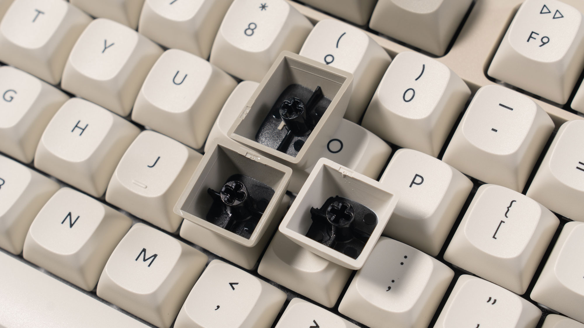 Keychron C1 Pro 8K QMK RGB Red Switch Keyboard Retro - image 4